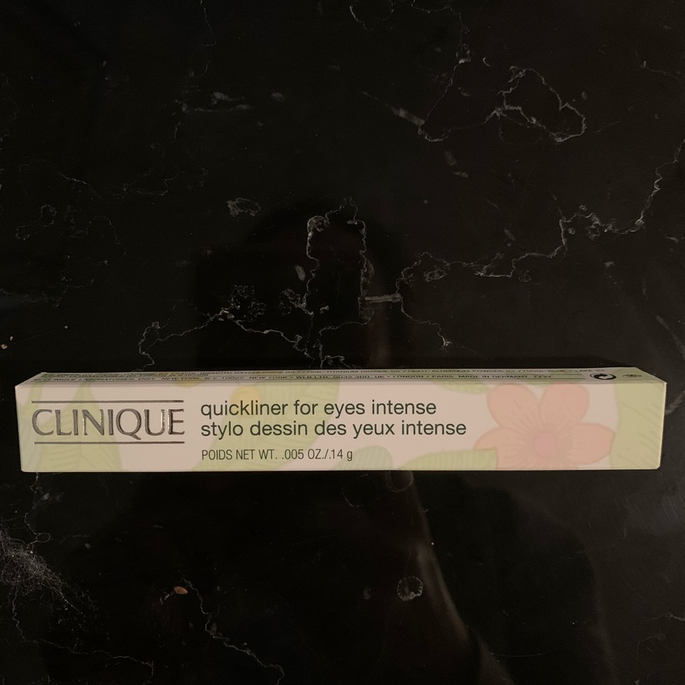 Brand NEW Clinique Quickliner in Intense Ebony🌟 - Picture 2 of 6